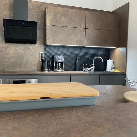 Premium With Garage Apartman Zára