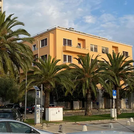Apartment Premium With Garage Zadar