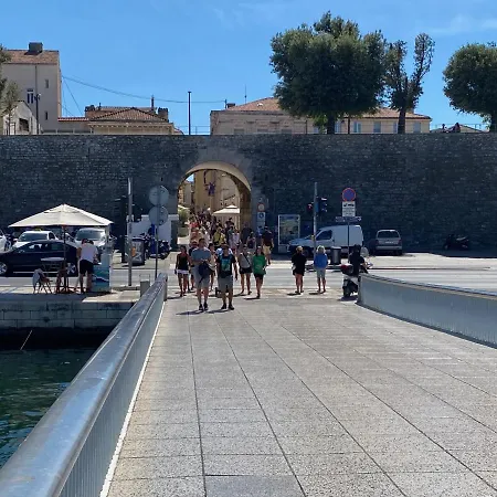 Apartment Premium With Garage