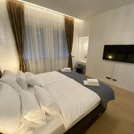 Premium With Garage *