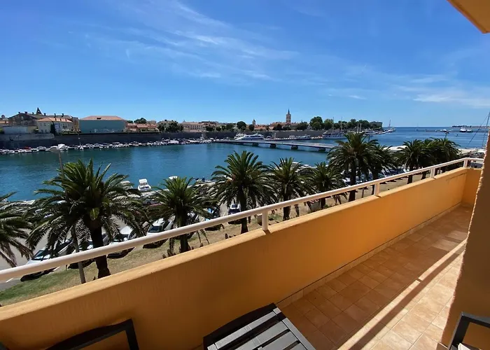 Premium With Garage Apartman Zadar